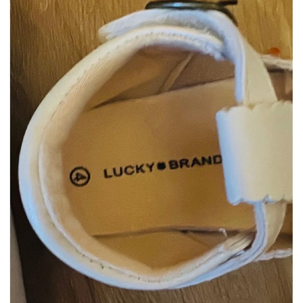 Lucky Brand Baby Girls White Scalloped T-Strap Mary Jane Shoes Size 4 Infant